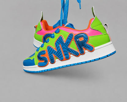 World Tour Sneaker